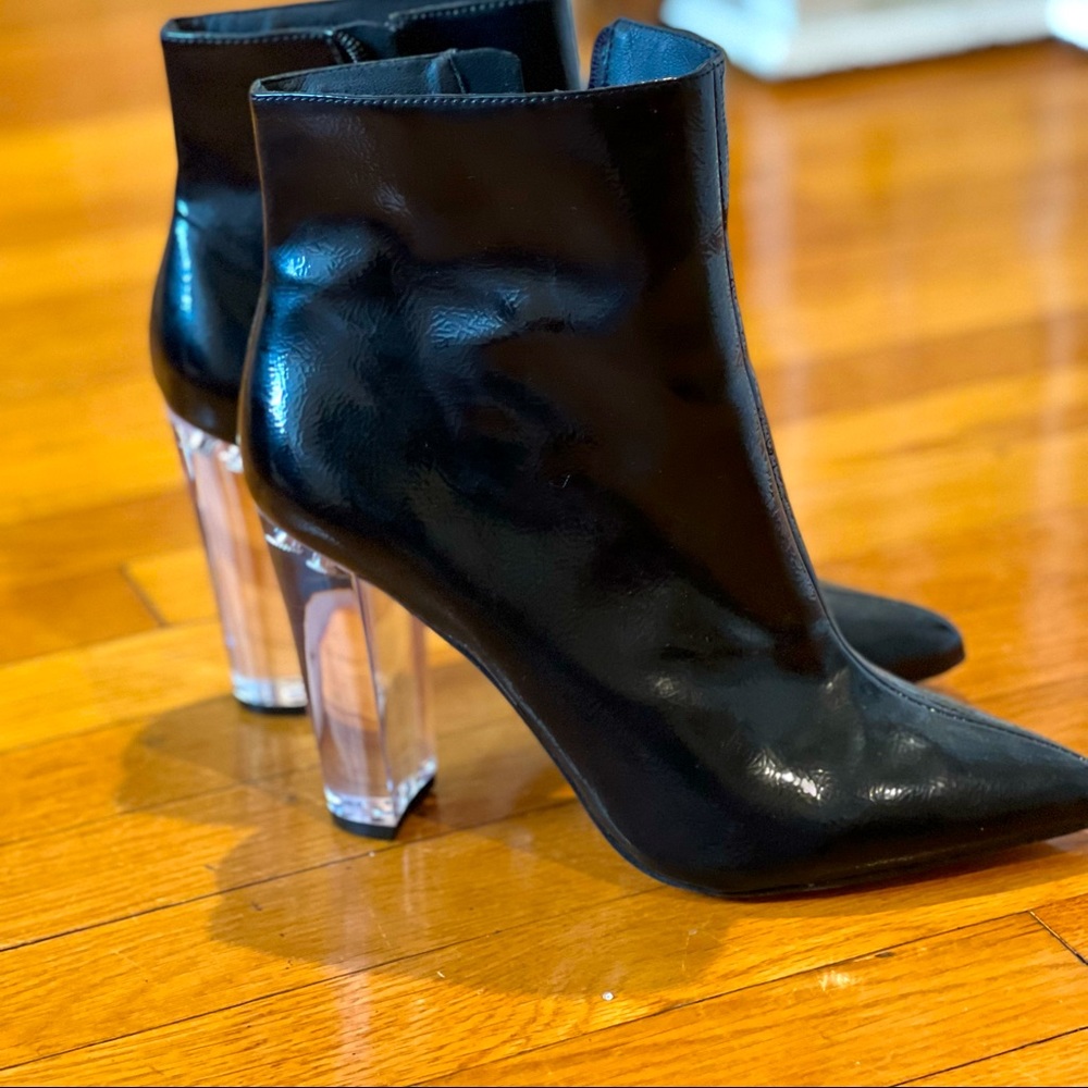 Jessica Simpson never worn hot booties size 10